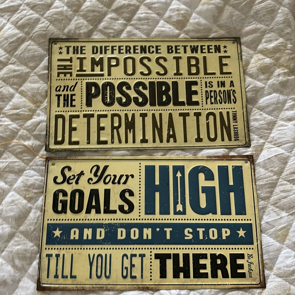 Set of two metal motivation hangings. Goals and determination!!